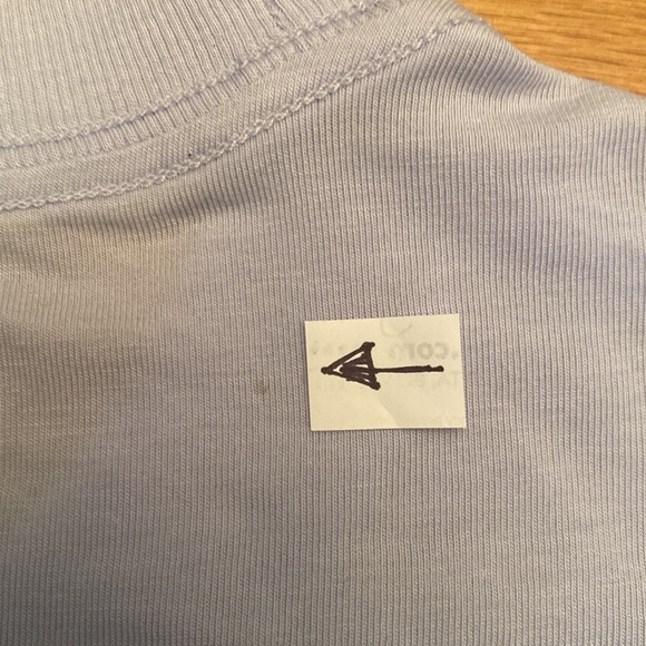 Lululemon All Yours Crop Tee - size 2 in pastel blue - Picture 2 of 5